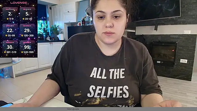 Snapshot of Layla- chatting on 01-29-25, 09:23 Layla- online show from 01-29-25, 09:23