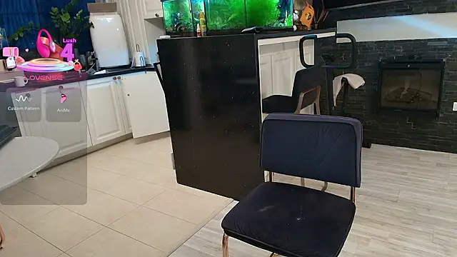 Layla- online show from 03-15-26, 10:27