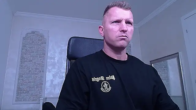 RomeoMalcolm online show from 03-18-25, 05:31