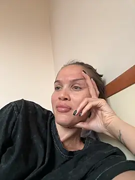 Beverly Hilll online show from 10-07-25, 12:46