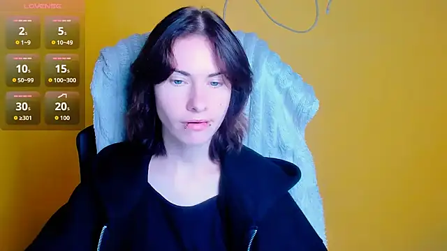 Snapshot of Fiona_Night chatting on 07-10-26, 05:23 Fiona Night online show from 07-10-26, 05:23