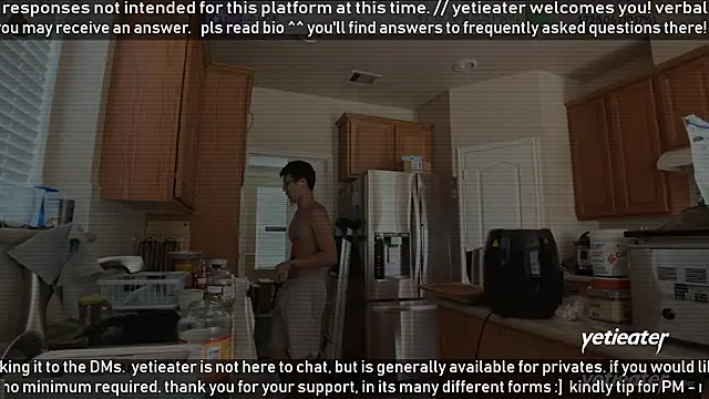Snapshot of yetieater chatting on 04-20-26, 04:32 yetieater online show from 04-20-26, 04:32
