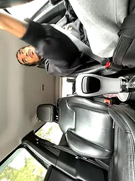 Snapshot of bigjayy1000 chatting on 10-29-25, 04:09 bigjayy1000 online show from 10-29-25, 04:09