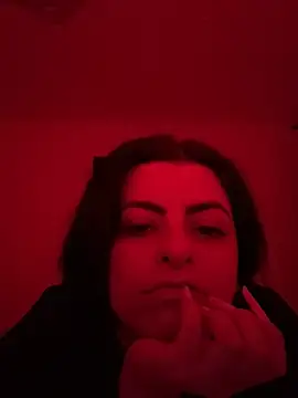 Snapshot of Maramara7 chatting on 03-25-26, 02:28 Maramara7 online show from 03-25-26, 02:28