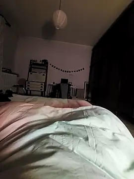 Cazzettostorto99 online show from 10-22-25, 09:47