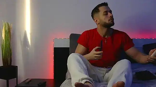 Snapshot of nicholasX1 chatting on 03-14-25, 06:10 nicholasX1 online show from 03-14-25, 06:10