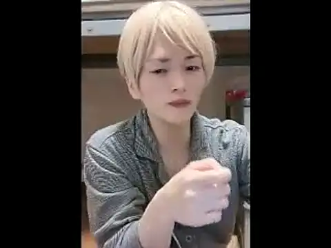Snapshot of mgnhiroyuki chatting on 04-23-26, 12:51 mgnhiroyuki online show from 04-23-26, 12:51