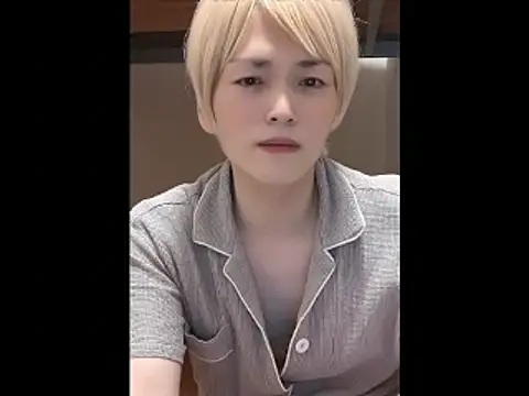 Snapshot of mgnhiroyuki chatting on 06-03-26, 04:23 mgnhiroyuki online show from 06-03-26, 04:23