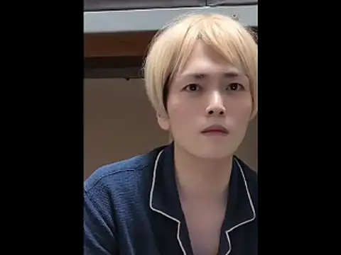 Snapshot of mgnhiroyuki chatting on 06-22-26, 04:04 mgnhiroyuki online show from 06-22-26, 04:04
