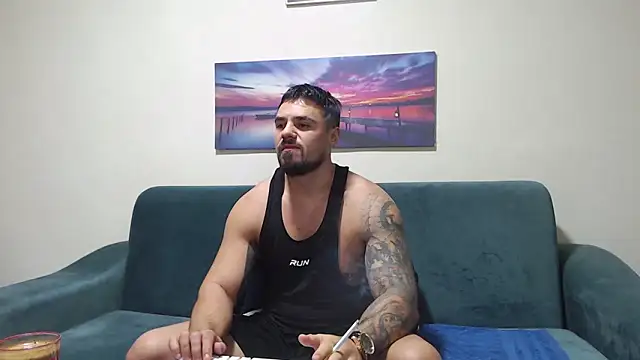 Tiberius hunk online show from 11-21-25, 05:06