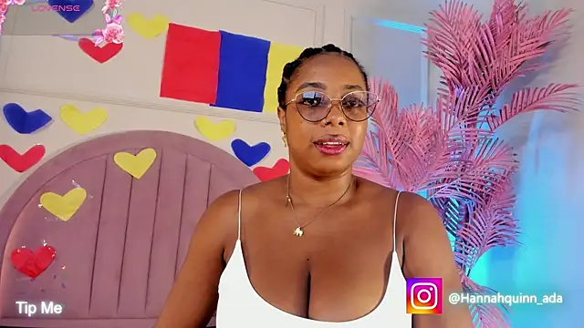 Snapshot of Hanaahquinn chatting on 06-20-26, 11:35 Hanaahquinn online show from 06-20-26, 11:35