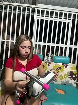 lunaxxx 69 online show from 04-17-26, 11:30