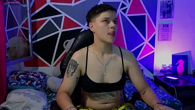 demimoore222 online show from 01-06-26, 12:25