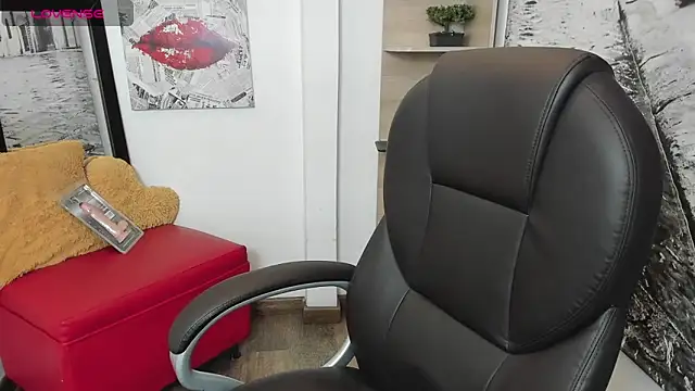 issa  nassar online show from 11-13-25, 03:22