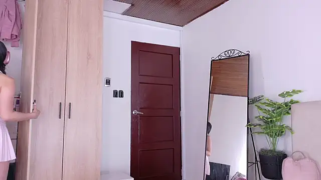 SaritaBratz online show from 03-02-26, 08:48