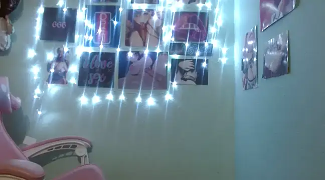 Sali Poison online show from 03-18-25, 02:04