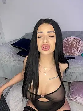Snapshot of IrisRossie chatting on 04-29-26, 05:22 IrisRossie online show from 04-29-26, 05:22