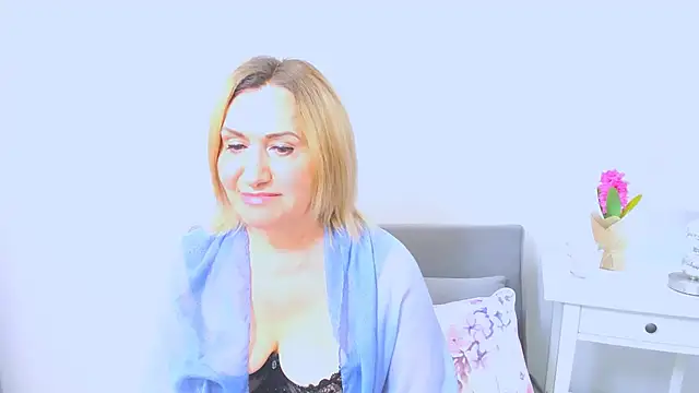 IsabellaSexyMilf online show from 03-16-25, 10:22