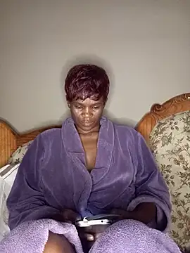 Missvixen81 online show from 05-24-26, 08:47