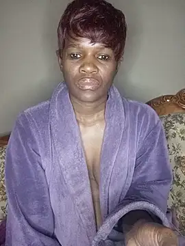 Missvixen81 online show from 05-31-26, 08:21