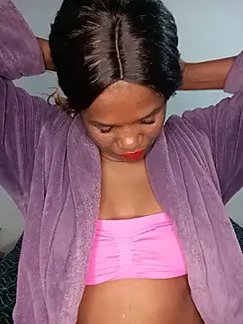 Snapshot of Missvixen81 chatting on 07-16-26, 01:11 Missvixen81 online show from 07-16-26, 01:11