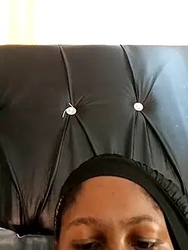 Snapshot of queen_lovely2 chatting on 02-06-26, 08:40 queen lovely2 online show from 02-06-26, 08:40