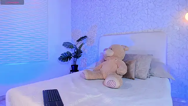 alanarouge online show from 04-14-26, 02:56