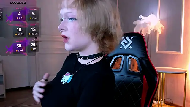 NicoleFlloret online show from 10-09-25, 01:42
