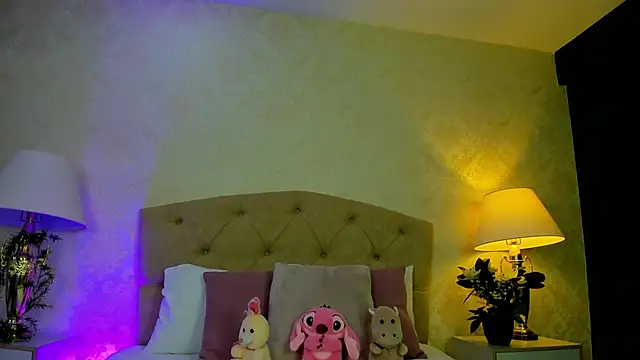Snapshot of Mia_Montess chatting on 04-30-26, 12:44 Mia Montess online show from 04-30-26, 12:44