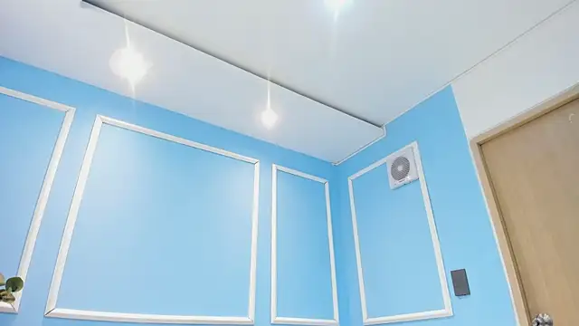 Lucy Canel online show from 10-17-25, 07:27