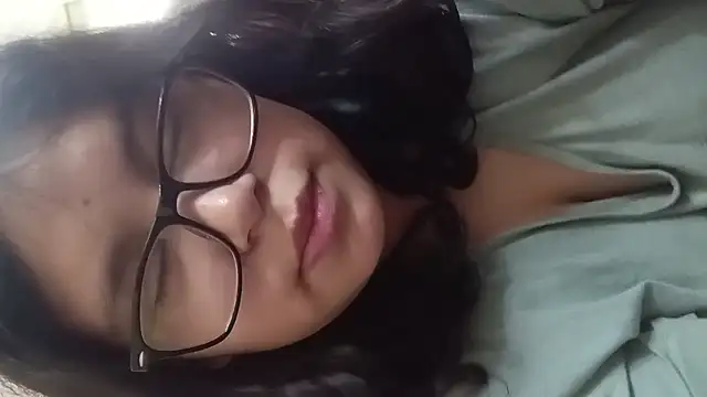 Snapshot of Maferyale chatting on 02-06-26, 05:05 Maferyale online show from 02-06-26, 05:05