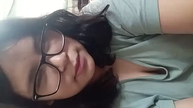 Snapshot of Maferyale chatting on 02-26-26, 09:47 Maferyale online show from 02-26-26, 09:47