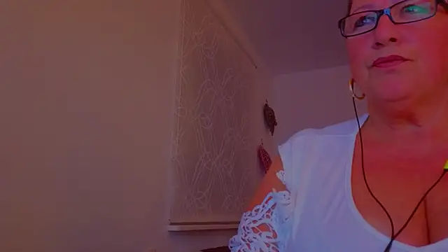 Snapshot of conny99 chatting on 09-10-25, 07:25 conny99 online show from 09-10-25, 07:25