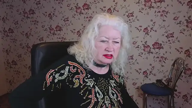 Maya Mayflower online show from 12-23-25, 02:42