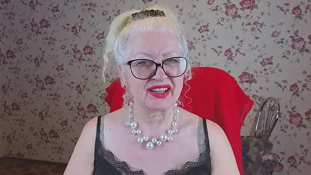 Maya Mayflower online show from 02-14-26, 03:42