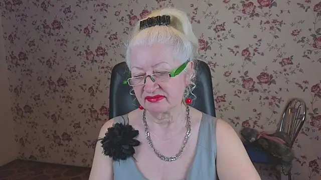 Maya Mayflower online show from 02-20-26, 02:41