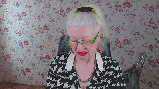 Maya Mayflower online show from 03-02-26, 07:15