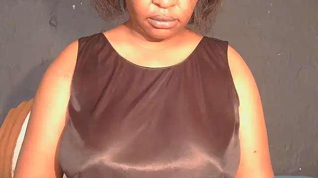 Snapshot of ebony_rose11 chatting on 06-15-26, 06:37 ebony rose11 online show from 06-15-26, 06:37