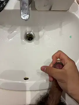 Snapshot of Runstat chatting on 02-21-26, 10:05 Runstat online show from 02-21-26, 10:05