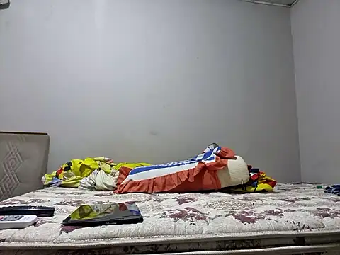 karlossan24 online show from 03-08-26, 09:02