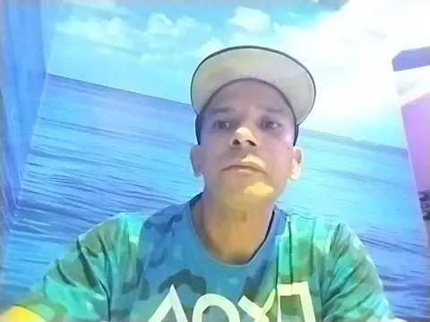 karlossan24 online show from 08-02-26, 03:49