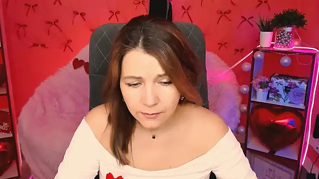 NicoleHitman online show from 02-18-26, 09:38