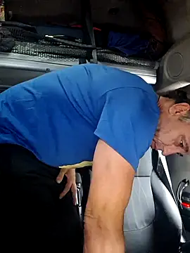 Snapshot of aleksis1313 chatting on 10-09-25, 10:02 aleksis1313 online show from 10-09-25, 10:02