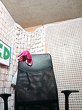 isis milove online show from 04-08-26, 11:21