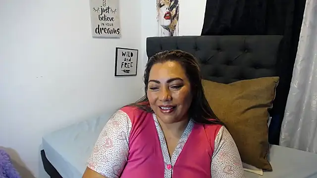 Snapshot of dihayara chatting on 06-19-26, 03:00 dihayara online show from 06-19-26, 03:00
