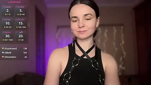 lanaloulou online show from 10-30-25, 09:48