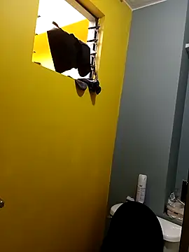 Ariana Rodriguez online show from 10-24-25, 12:12