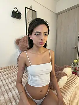 ZaraLuuv online show from 03-10-26, 06:02