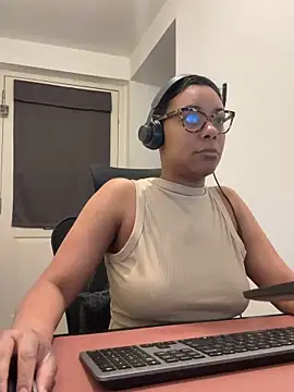 Melia Rayne online show from 02-17-26, 10:45