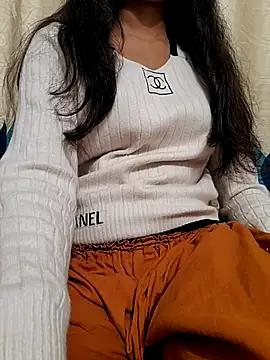 sexy-trisha1 online show from 01-13-26, 01:49